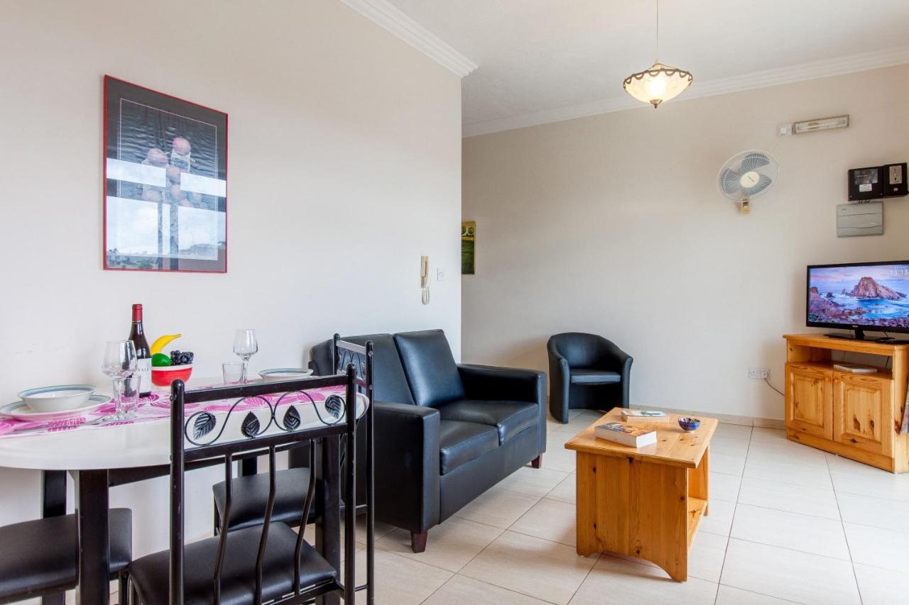 Pool And Sea Merill Apartments - Happy Rentals Mellieħa Eksteriør bilde