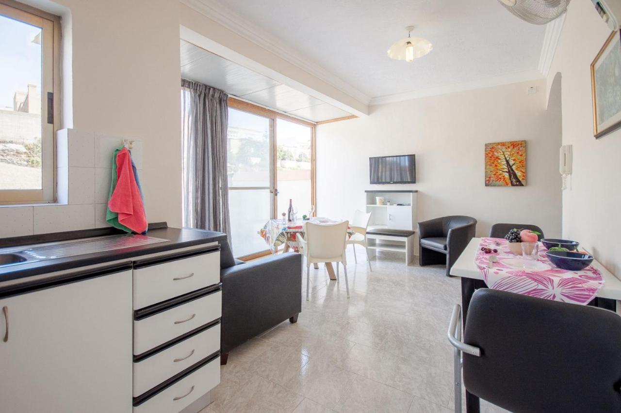 Pool And Sea Merill Apartments - Happy Rentals Mellieħa Eksteriør bilde