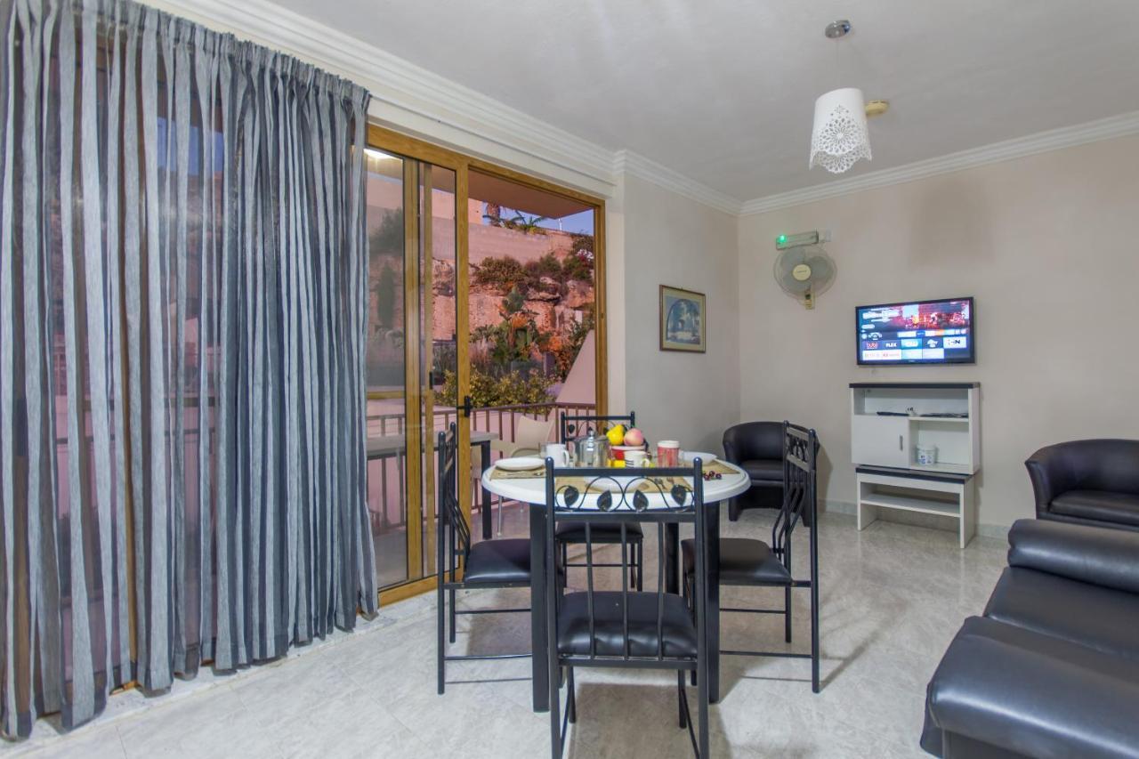 Pool And Sea Merill Apartments - Happy Rentals Mellieħa Eksteriør bilde